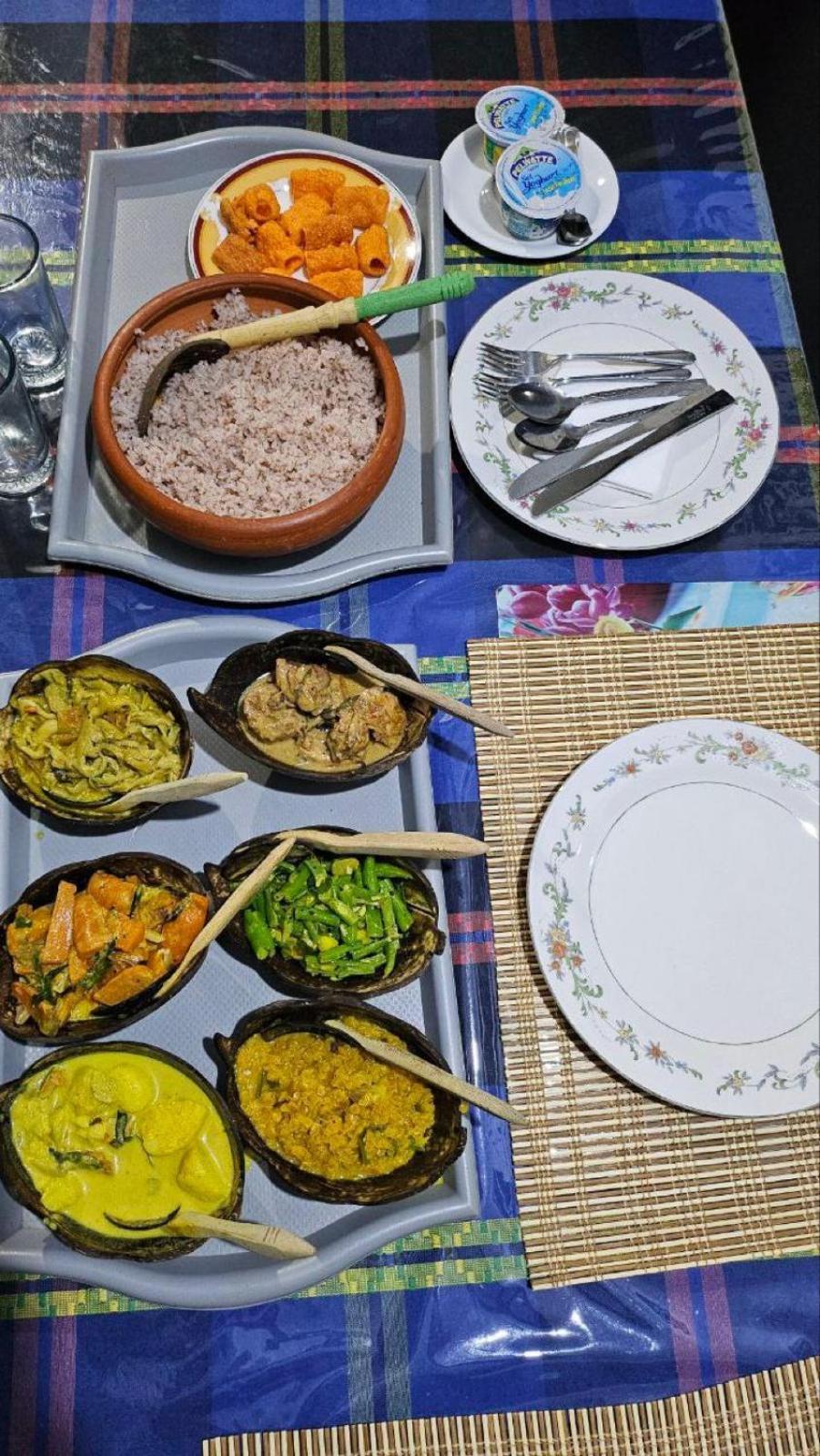 The Bliss Homestay Ела Екстериор снимка