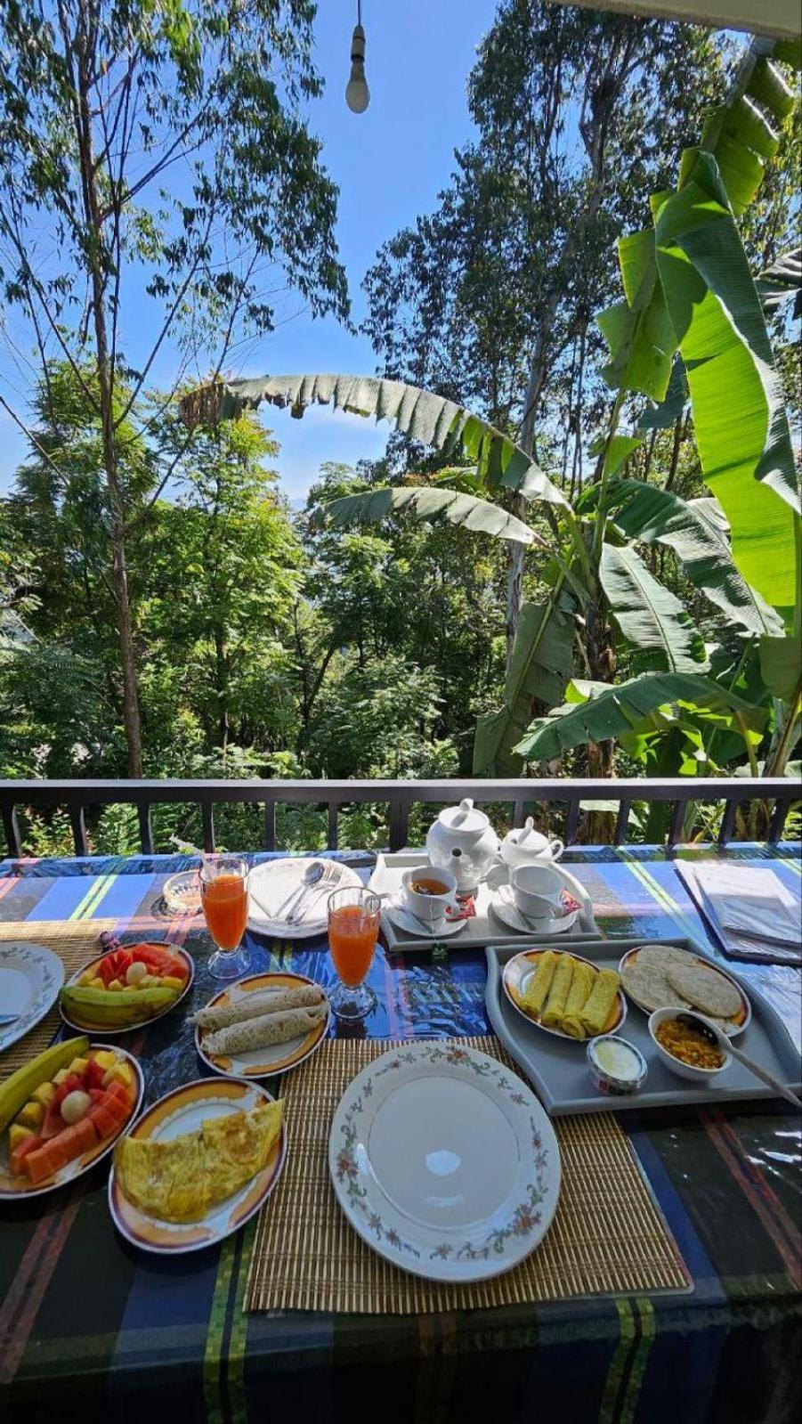 The Bliss Homestay Ела Екстериор снимка